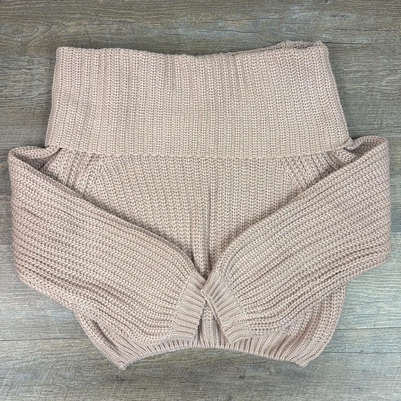 NWT Lulu’s CARMICHAEL Cropped Off The Shoulder Sweater -Dusty Blush XS - Picture 3 of 8